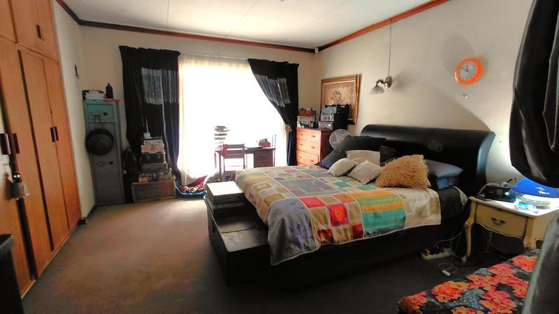 4 Bedroom Property for Sale in Pellissier Free State